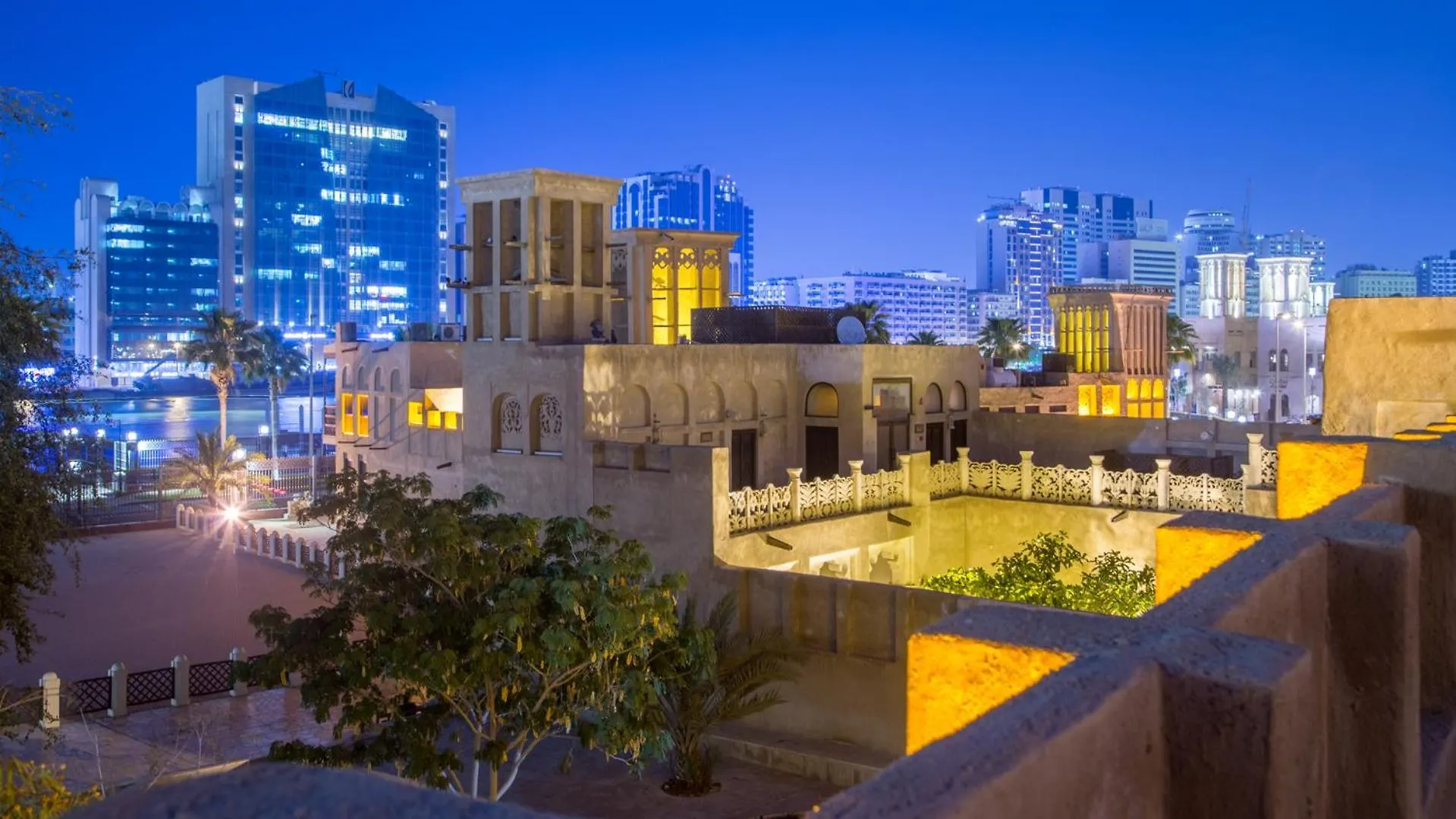 Honeycomb Capsule Hostel Near Burjuman And Sharaf Dg Metro Dubai 0*,  United Arab Emirates